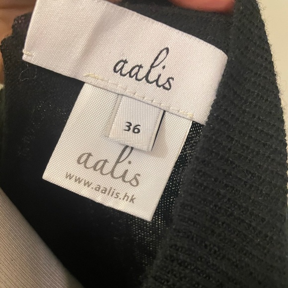 Cute Ruffle crew neck sweater - Picture 7 of 7